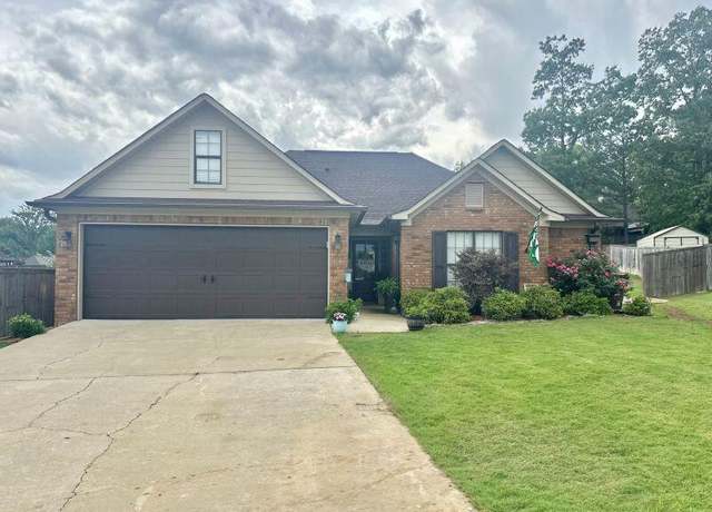 Property at 105 Coal Dr, Mooreville, MS 38857, 3 beds, 2 baths