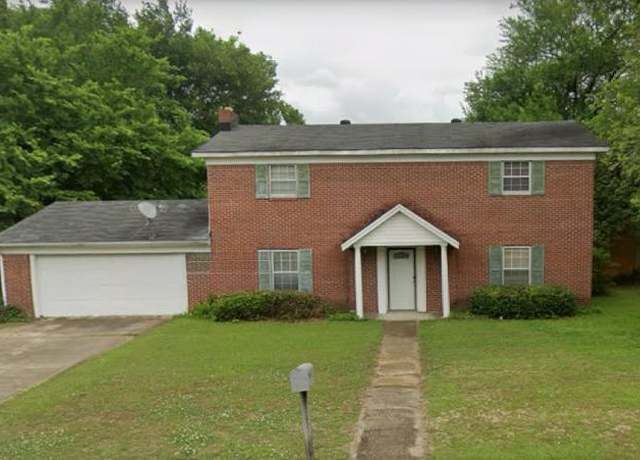 Property at 1005 Lawndale Dr, Tupelo, MS 38801, 4 beds, 3 baths