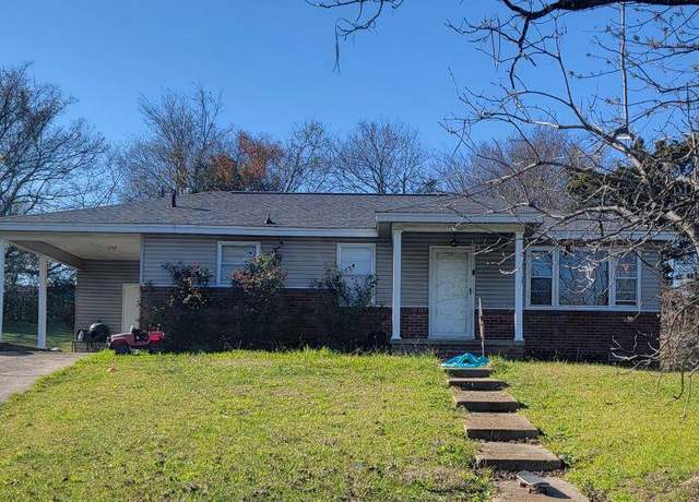 Property at 912 Lynden Blvd, Tupelo, MS 38801, 3 beds, 1.5 baths