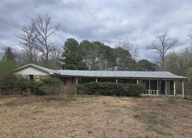 Property at 3606 E Chambers Dr, Booneville, MS 38829, 3 beds, 2 baths
