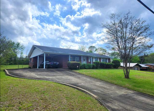Property at 909 Harrison St, Tupelo, MS 38801, 3 beds, 2 baths