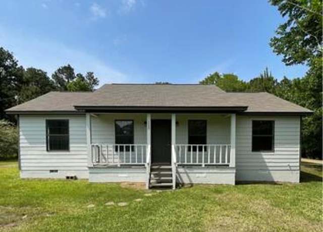 Property at 120 Leigh St, Tupelo, MS 38801, 3 beds, 2 baths