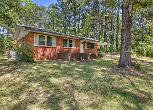 Property at 904 Hatchie St, Booneville, MS 38829, 3 beds, 1.5 baths