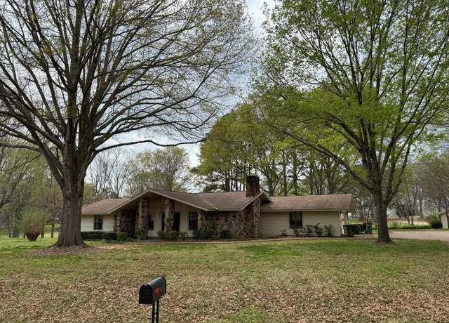 Property at 1005 Co Rd 362, New Albany, MS 38652, 3 beds, 2 baths