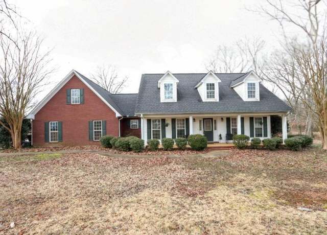 Property at 195 Birmingham Ridge Rd, Blue Springs, MS 38828, 3 beds, 2 baths