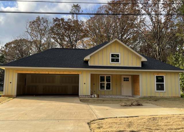 Property at 1718 Briar Ridge Rd, Tupelo, MS 38804, 3 beds, 2 baths