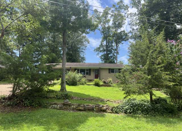 Property at 1303 Ackia Trl, Tupelo, MS 38801, 3 beds, 2 baths