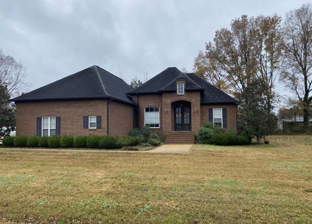 Property at 614 Mcarthur Ln, New Albany, MS 38652, 3 beds, 2 baths