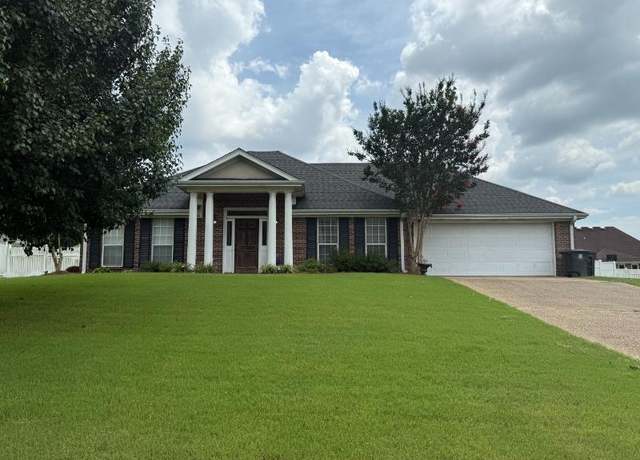 Property at 117 Zachary, Saltillo, MS 38866, 3 beds, 2 baths