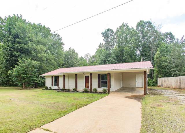 Property at 26 County Road 330, Corinth, MS 38834, 3 beds, 1.5 baths