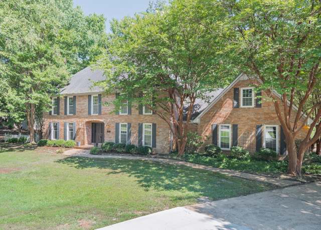 Property at 906 Creekwood Dr, Corinth, MS 38834, 4 beds, 2.5 baths
