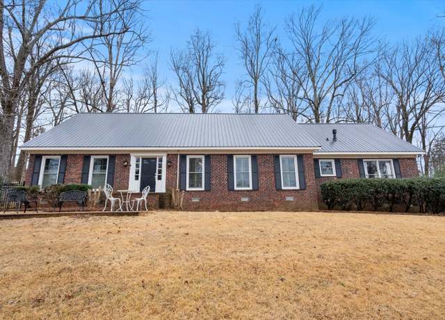 Property at 1034 Morgan Dr, New Albany, MS 38652, 5 beds, 3 baths