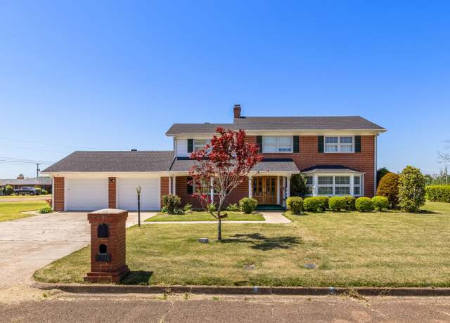 Property at 601 Meadowbrook Crk, Amory, MS 38821, 4 beds, 3 baths
