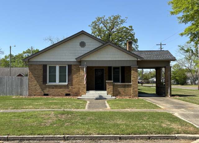 Property at 215 N 7th St, Amory, MS 38821, 3 beds, 2 baths