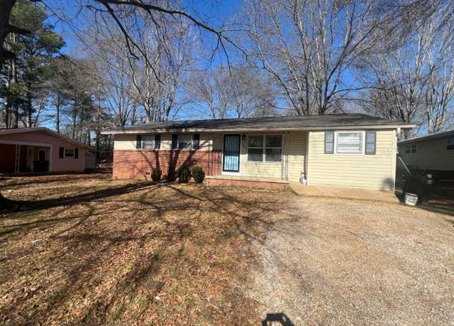 Property at 146 Anthony St, Tupelo, MS 38801, 3 beds, 1 bath
