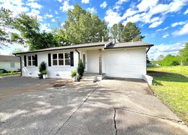 Property at 1708 Stephen D Lee, Tupelo, MS 38801, 3 beds, 2 baths