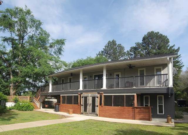 Property at 50044 Buck Rd, Aberdeen, MS 39730, 4 beds, 3 baths