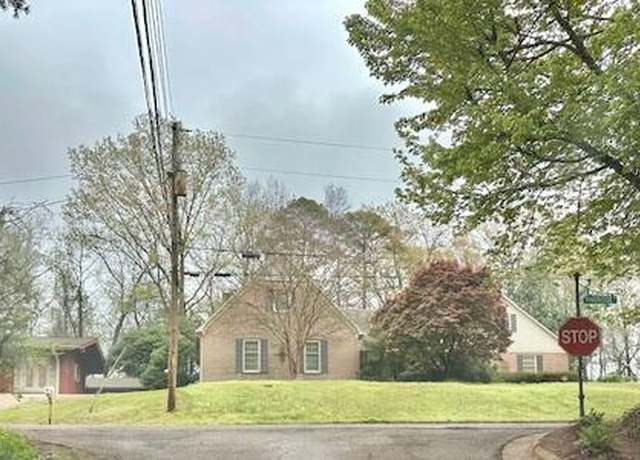 Property at 410 Pineridge, New Albany, MS 38652, 4 beds, 2.5 baths