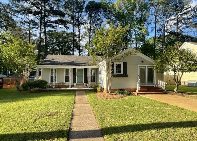 Property at 1208 Houston St, Tupelo, MS 38804, 3 beds, 1 bath