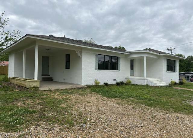 Property at 101 Smith Dr, Booneville, MS 38829, 3 beds, 2 baths