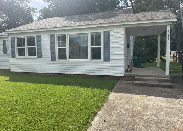 Property at 1711 Osborne St, Tupelo, MS 38804, 2 beds, 1 bath