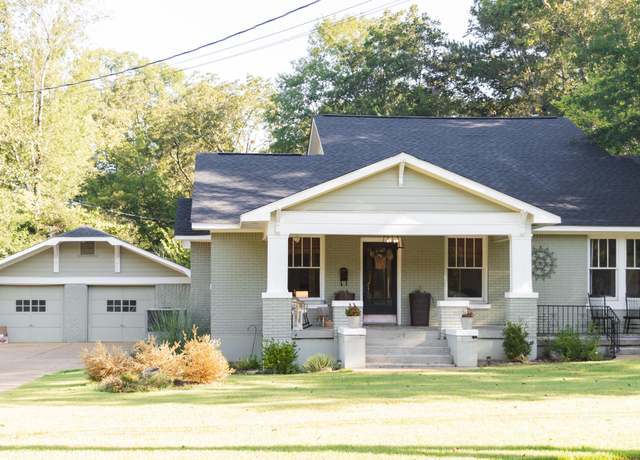 Property at 609 Highland St, New Albany, MS 38652, 4 beds, 3 baths