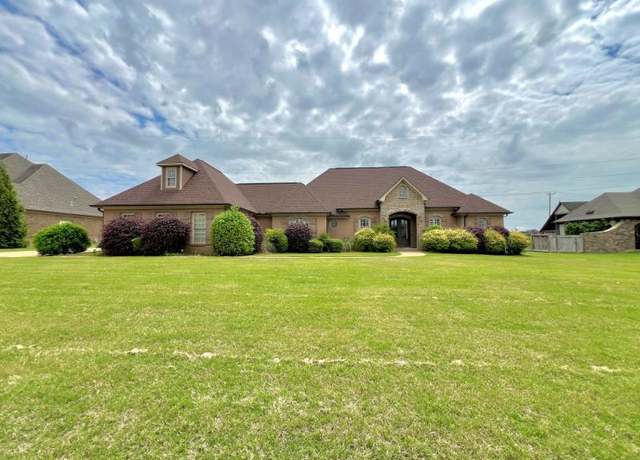 Property at 945 Morning Glory, Tupelo, MS 38801, 4 beds, 1 bath