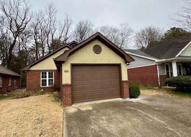 Property at 688 Albany St, Tupelo, MS 38801, 2 beds, 2 baths