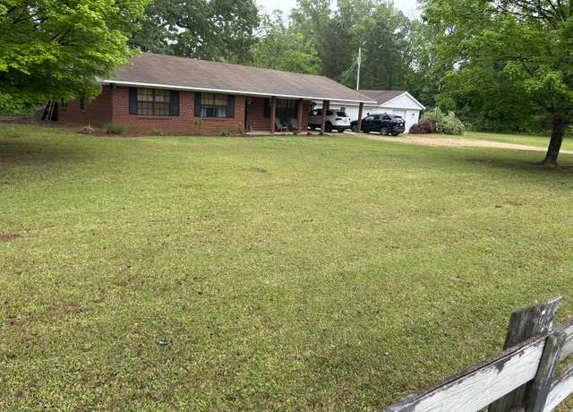 Property at 1002 Longview Rd, Pontotoc, MS 38863, 3 beds, 2.5 baths