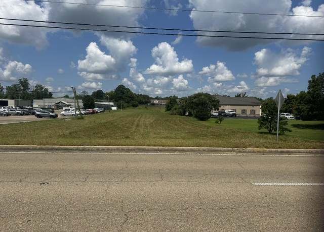 Property at Cliff Gookin Blvd, Tupelo, MS 38801
