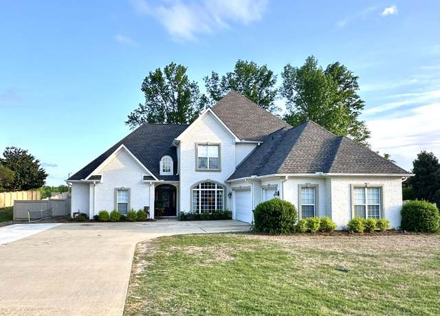 Property at 829 Indian Oaks Dr, Saltillo, MS 38866, 5 beds, 4 baths