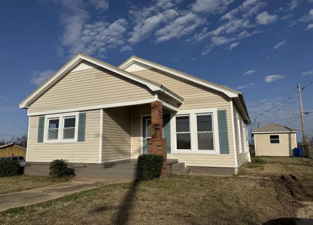 Property at 1212 Highland Dr, Amory, MS 38821, 4 beds, 2 baths