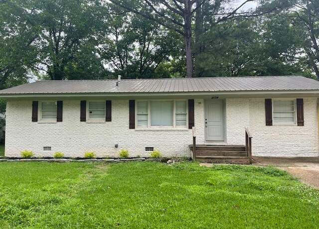Property at 134 Columbia Street St, Pontotoc, MS 38863, 3 beds, 2 baths