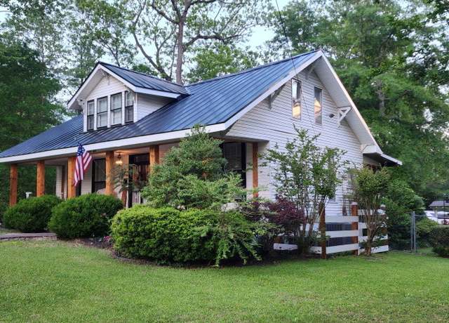 Property at 408 N Main, Iuka, MS 38852, 4 beds, 2.5 baths