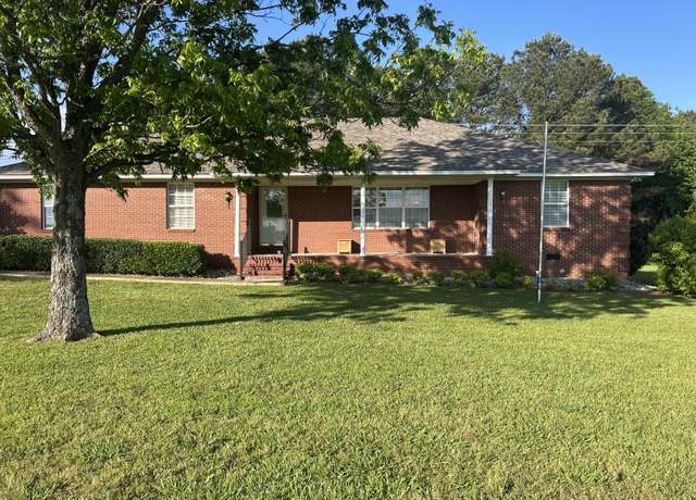 Property at 3714 W Chambers Dr, Booneville, MS 38829, 3 beds, 2.5 baths