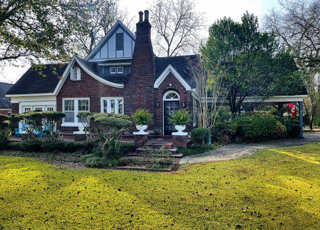 Property at 403 Jefferson St, Okolona, MS 38860, 3 beds, 2 baths