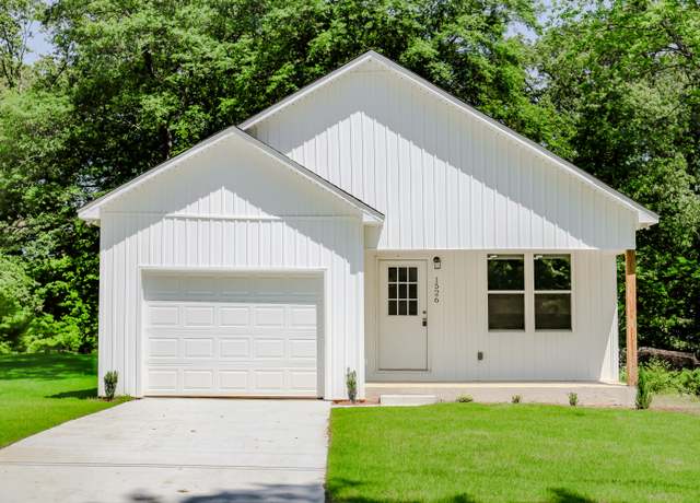 Property at 1526 Boggan St, Tupelo, MS 38801, 3 beds, 2 baths