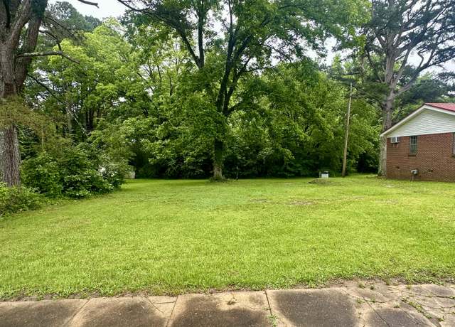Property at 328 S 2nd St, Baldwyn, MS 38824