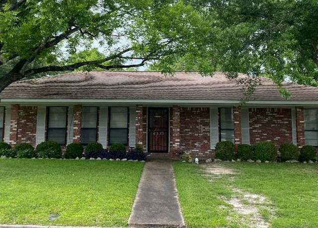 Property at 2504 Ewell, Tupelo, MS 38801, 3 beds, 2 baths