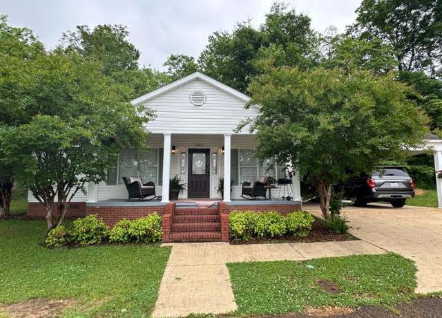 Property at 301 S Valley St, Fulton, MS 38843, 3 beds, 2 baths
