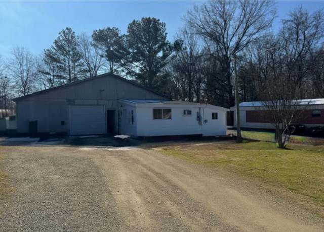 Property at 1604 Bunch St, Corinth, MS 38834, 1 bed, 1 bath