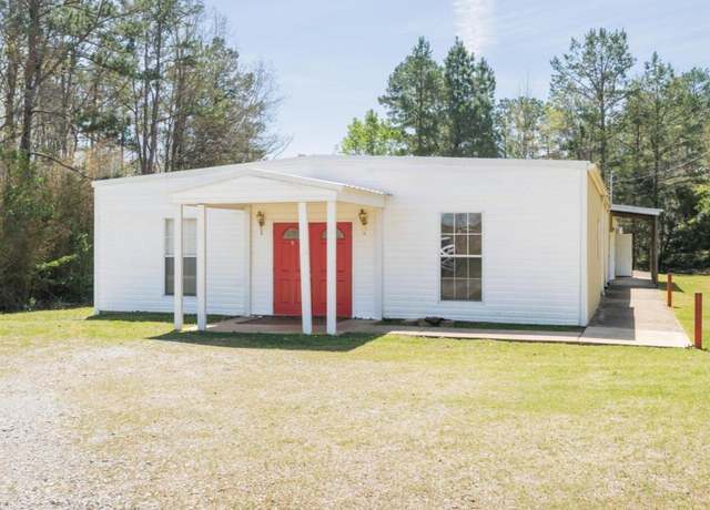 Property at 37 County Road 755, Corinth, MS 38834, 4 beds, 1.5 baths