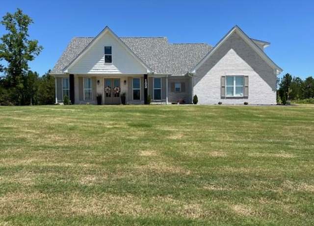 Property at 102 East Woodhaven Ln, Mooreville, MS 38857, 4 beds, 3 baths