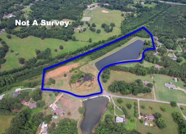Property at Edgewood Dr, Corinth, MS 38834