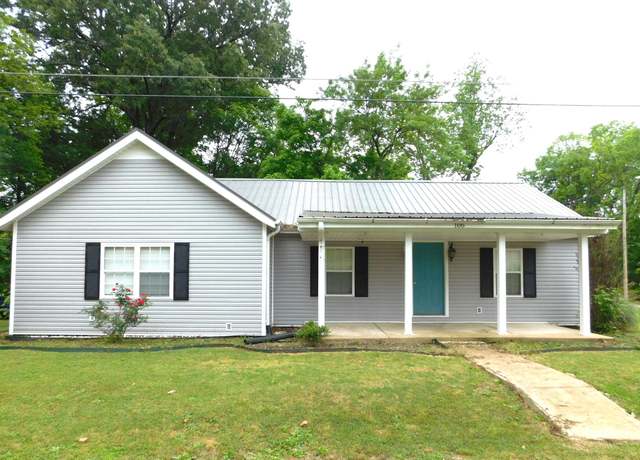 Property at 106 E 4th St, Corinth, MS 38834, 3 beds, 2 baths