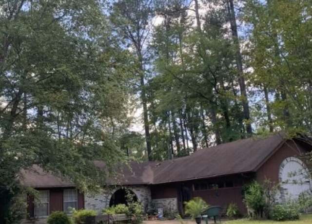 Property at 1706 Woodview Crk, Amory, MS 38821, 4 beds, 2 baths