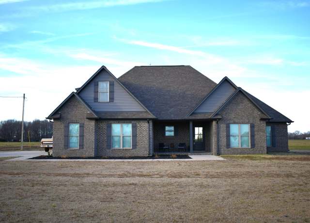 Property at 1151 County Road 94, New Albany, MS 38652, 5 beds, 3 baths