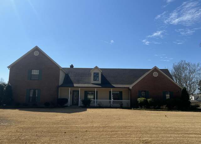 Property at 127 Rosedale Dr, Tupelo, MS 38801, 4 beds, 3 baths