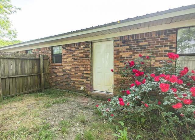 Property at 2062 S Tate St. (A And B), Corinth, MS 38833, 2 beds, 1 bath