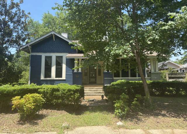 Property at 211 S Hickory St, Aberdeen, MS 39730, 4 beds, 2 baths